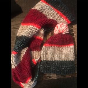 American Eagle Pom hat w/ matching infinity scarf